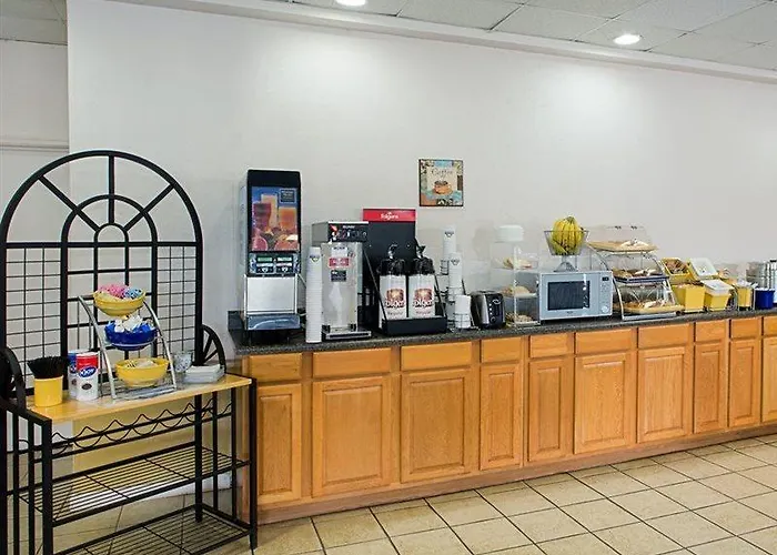 Days By Wyndham Tallahassee-government Center Hotel Tallahassee