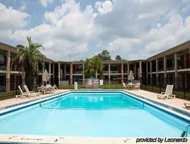 Days By Wyndham Tallahassee-government Center